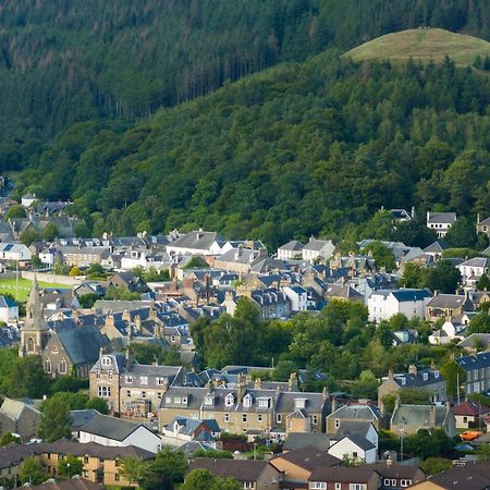Traquair Arms Hotel Инерлитън Екстериор снимка