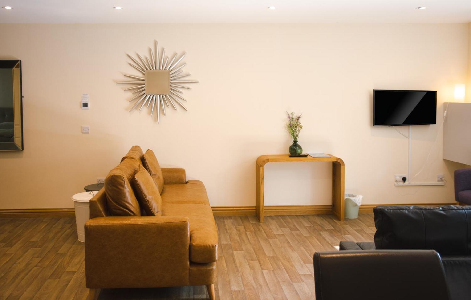 Traquair Arms Hotel Инерлитън Екстериор снимка