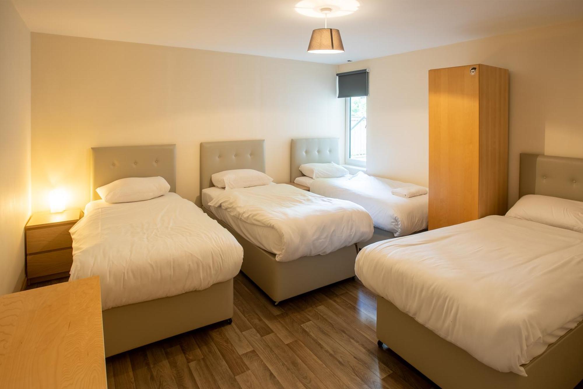 Traquair Arms Hotel Инерлитън Екстериор снимка