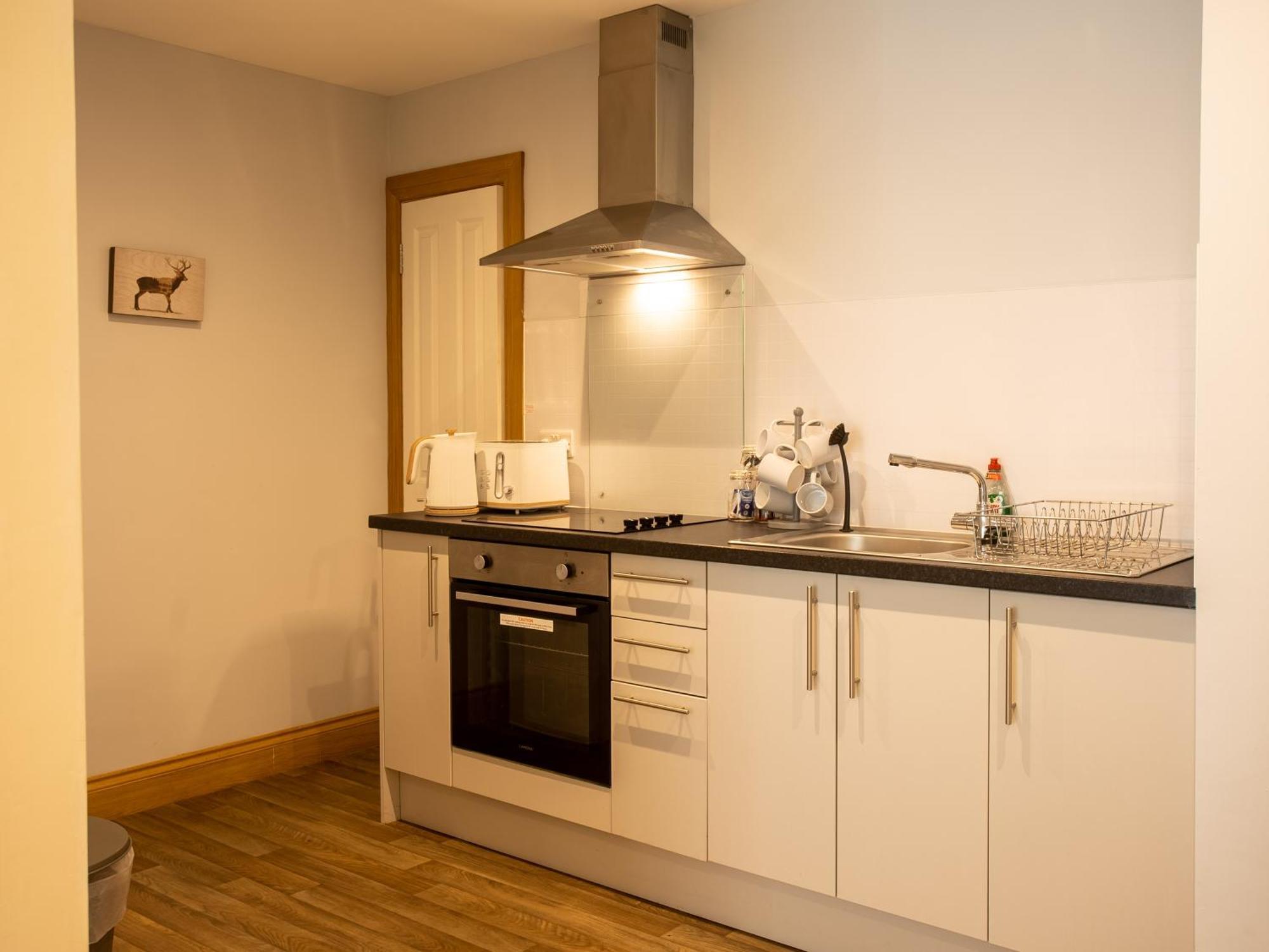Traquair Arms Hotel Инерлитън Екстериор снимка