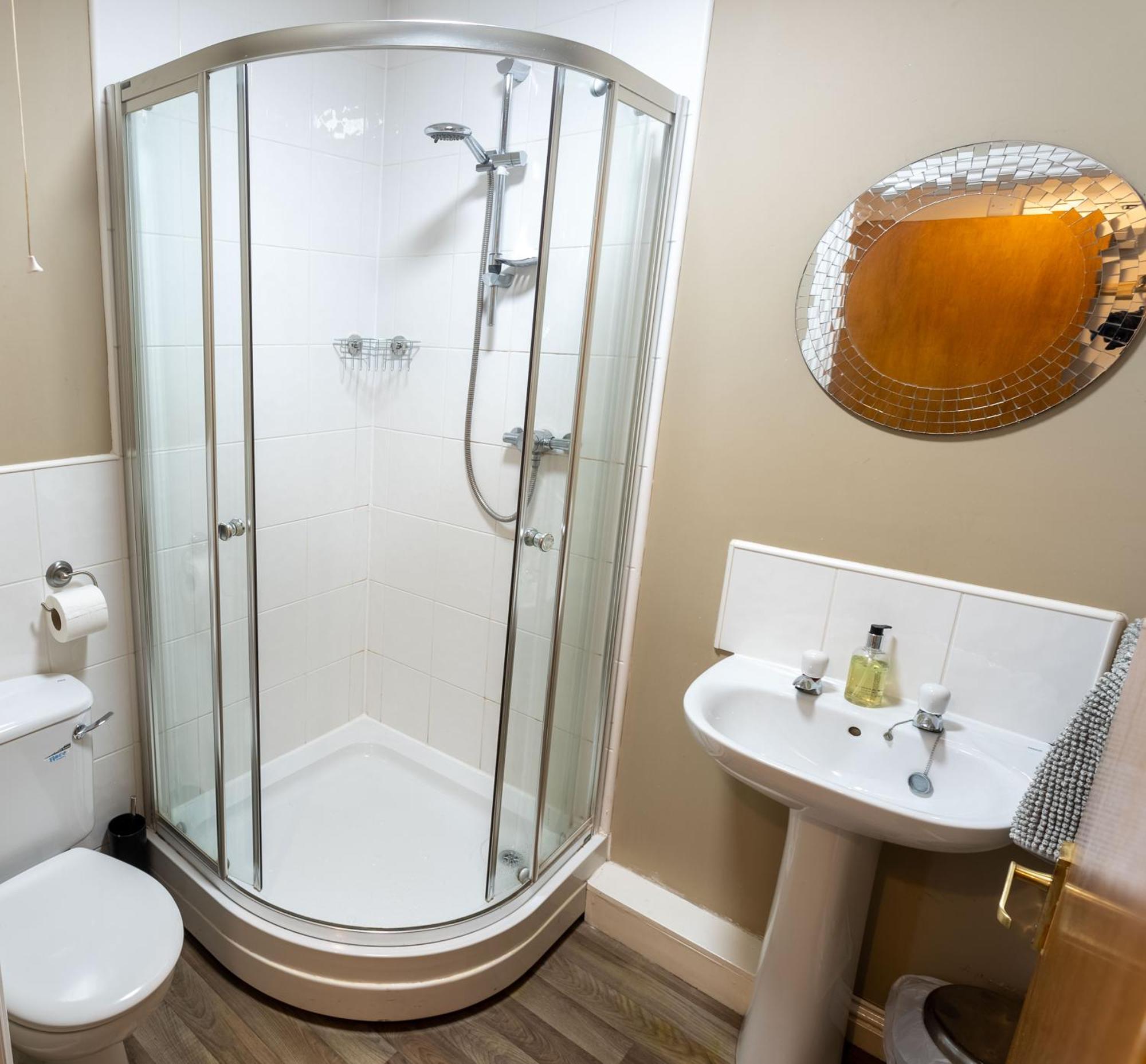 Traquair Arms Hotel Инерлитън Екстериор снимка
