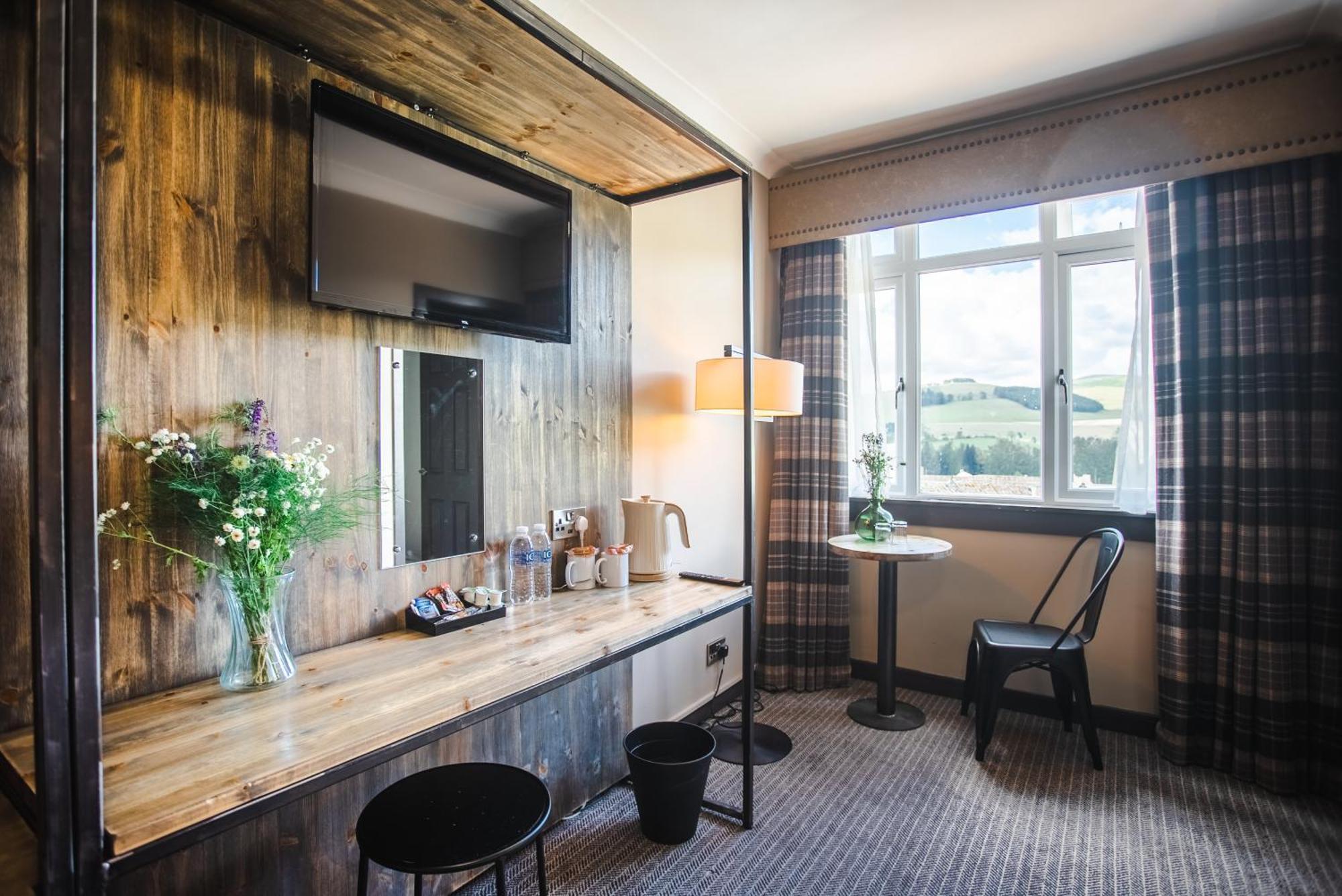 Traquair Arms Hotel Инерлитън Екстериор снимка